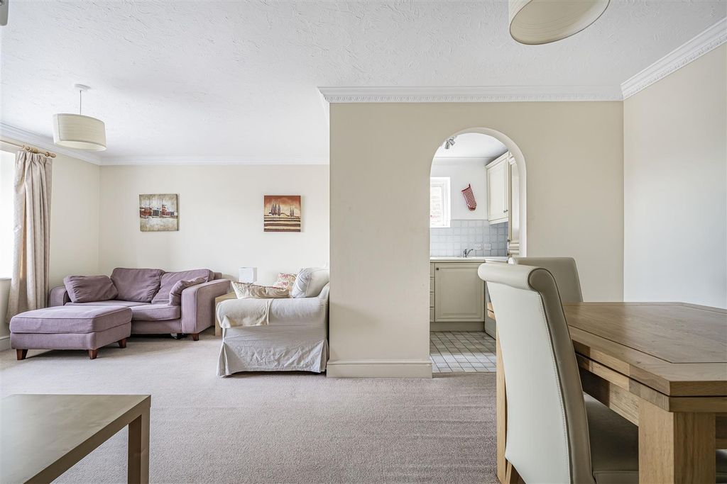 Property photo 2 of 17 2