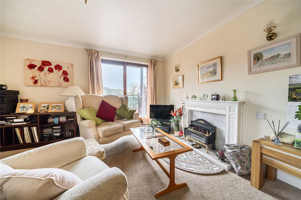 Property photo 3 of 13 Picture No. 12