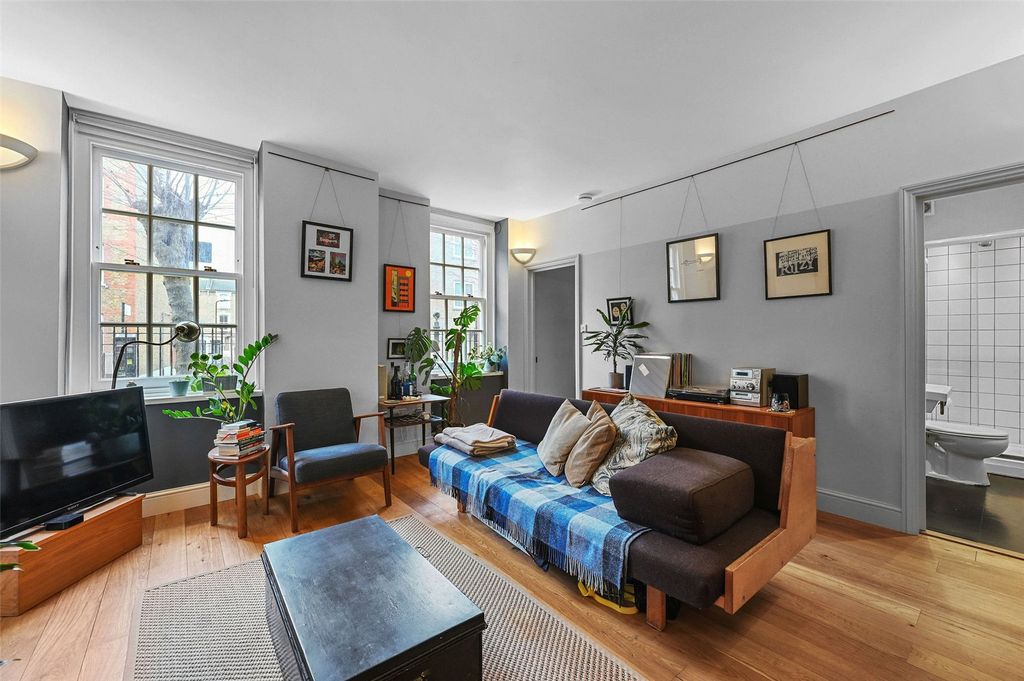 Property photo 2 of 15 Reception