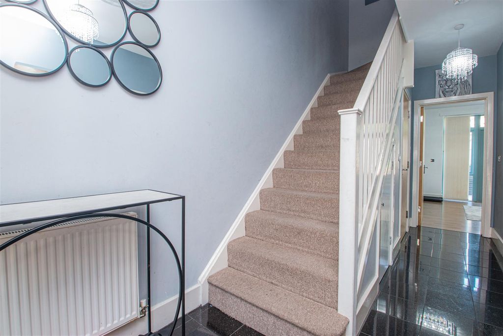 Property photo 2 of 18 3Felstar.Jpg