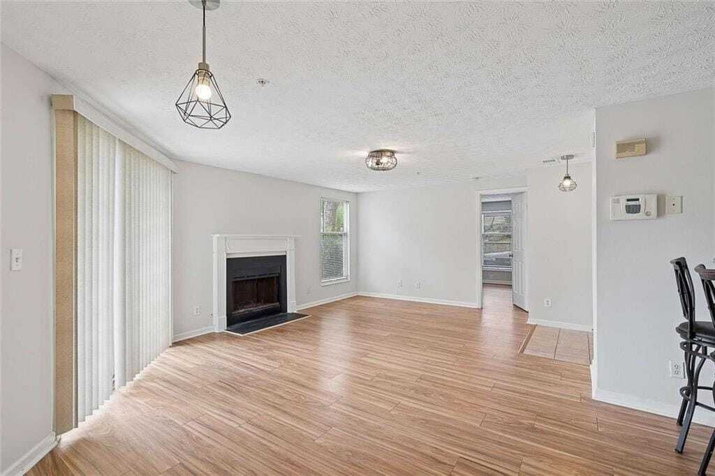 Property photo 3 of 31 <Alttext/>