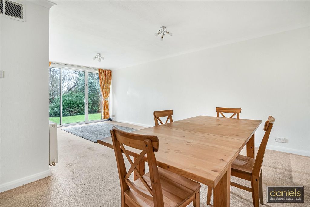 Property photo 2 of 10 7_71462_Watermarked.Jpg