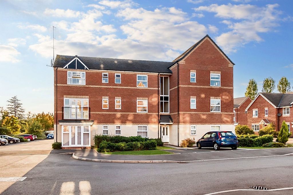 Property photo 1 of 9