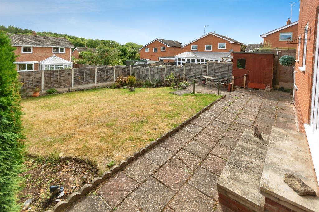 Property photo 2 of 17