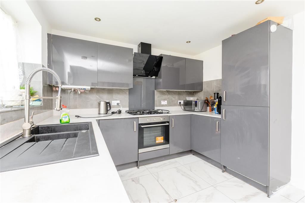 Property photo 1 of 8 Kitchen/Diner