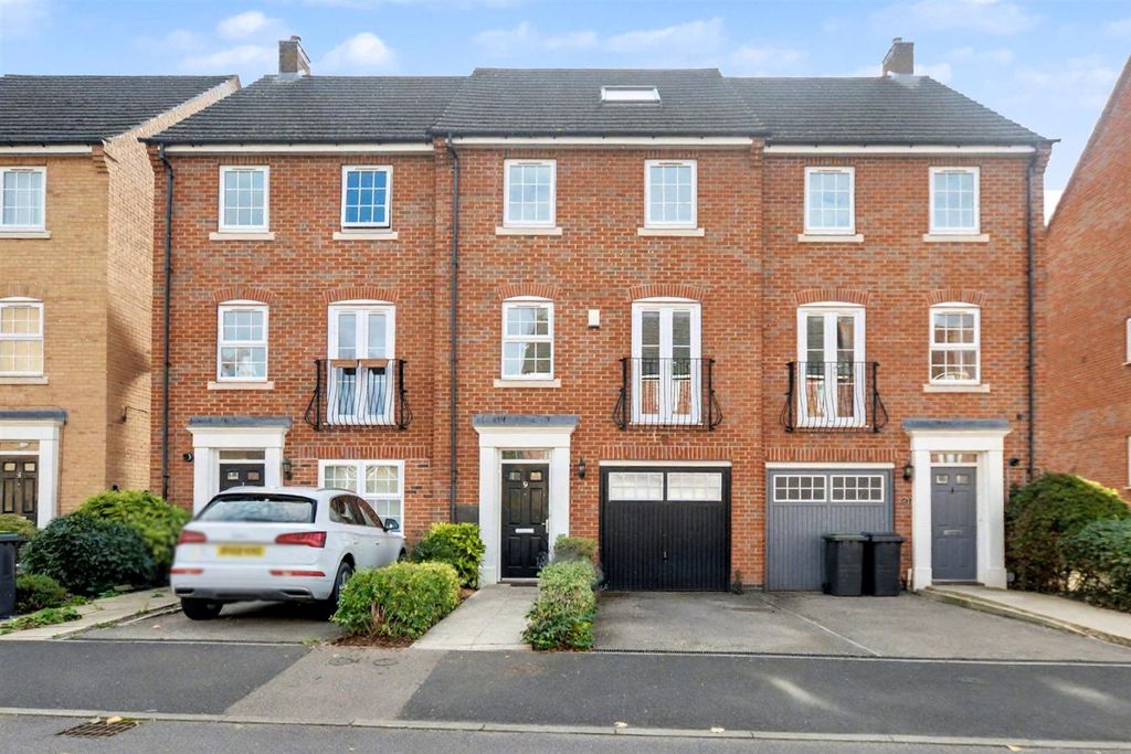 Property photo 1 of 29 Front.Jpeg