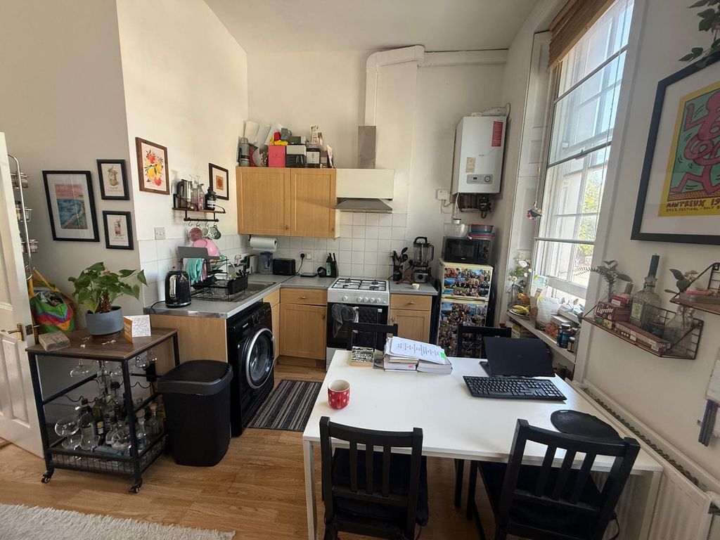 Property photo 1 of 4