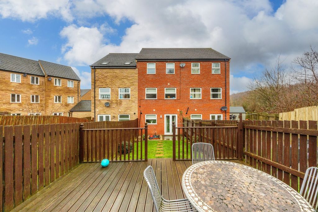 Property photo 2 of 22