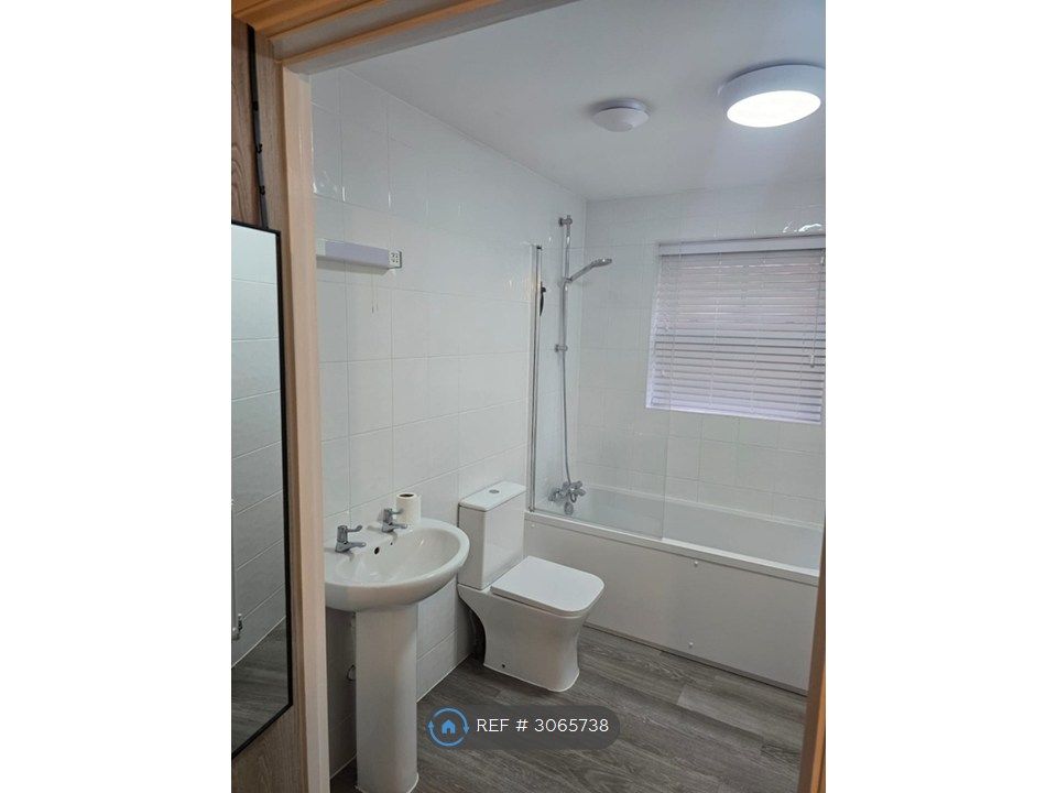 Property photo 3 of 26