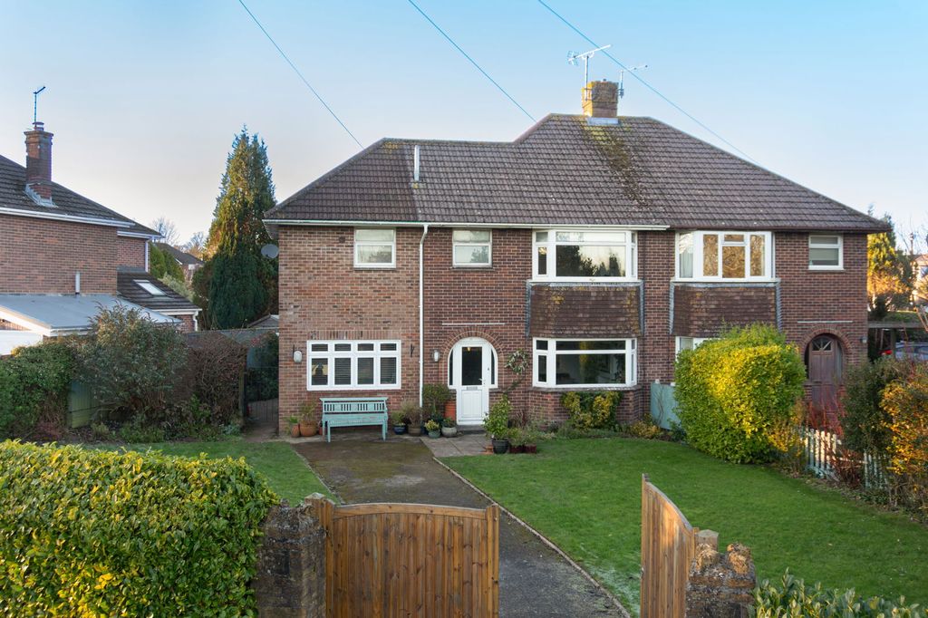 Property photo 1 of 19