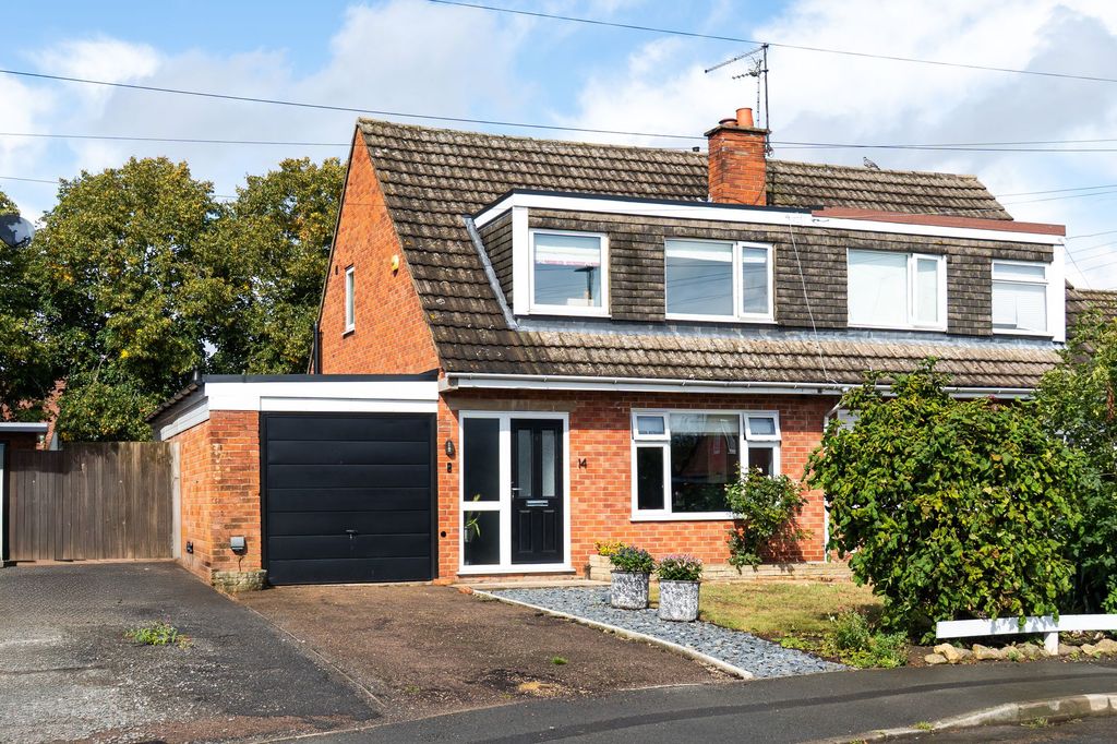 Property photo 1 of 34