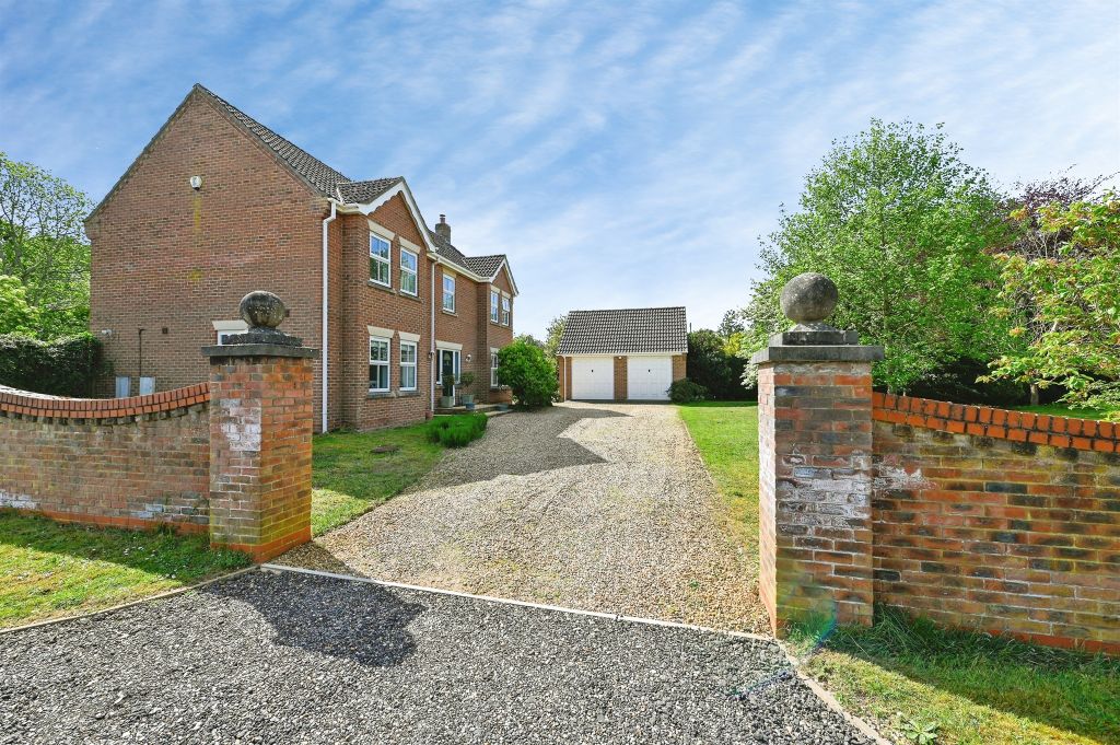 Property photo 2 of 22