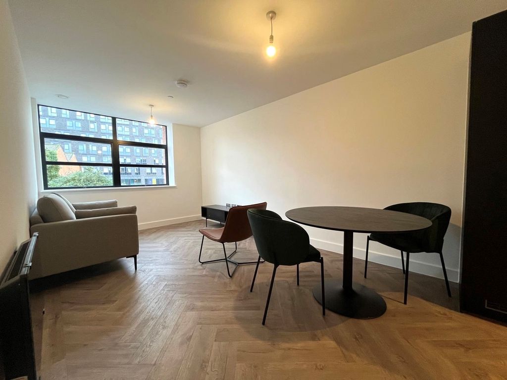 Property photo 2 of 5