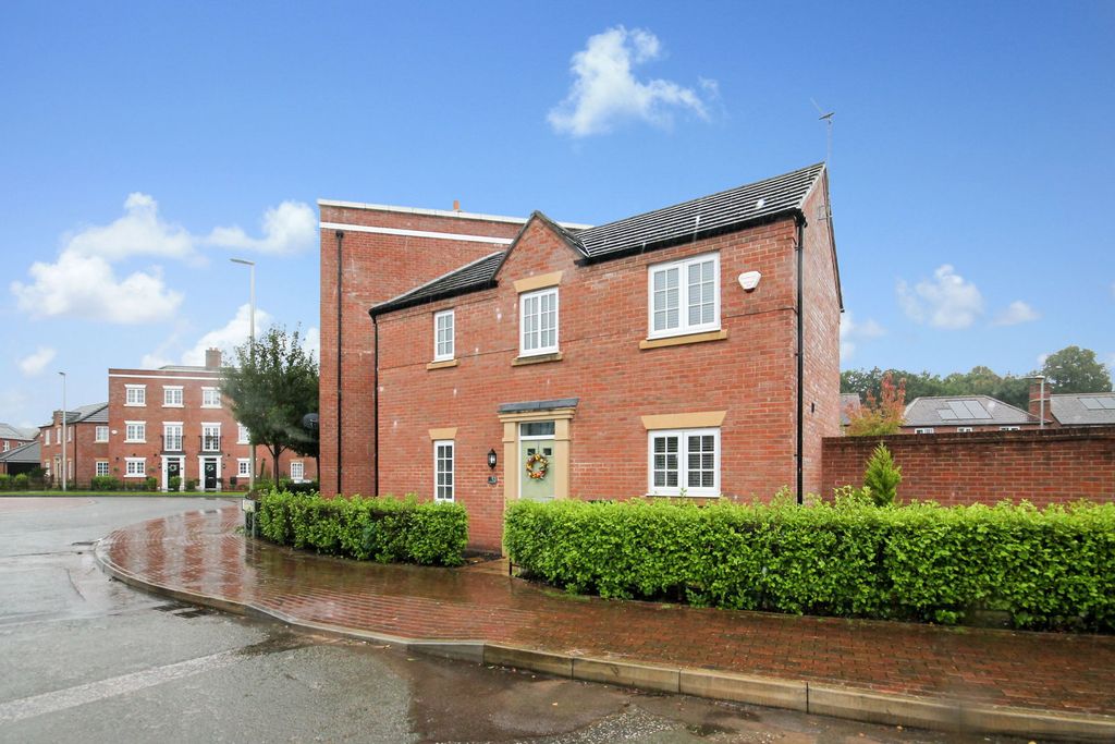 Property photo 1 of 25