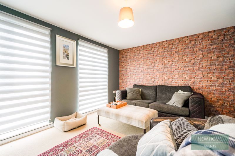 Property photo 3 of 23 Photo 12