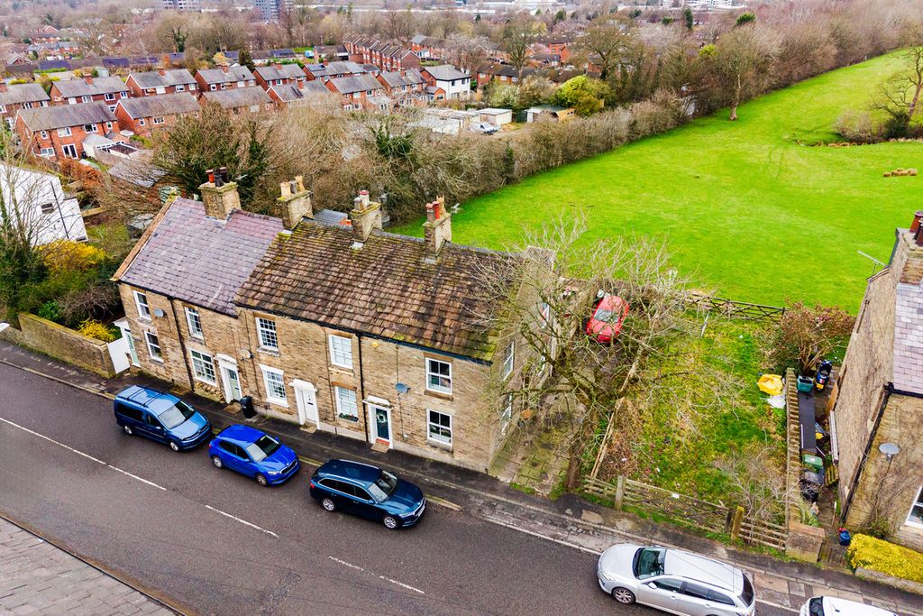 Property photo 2 of 22