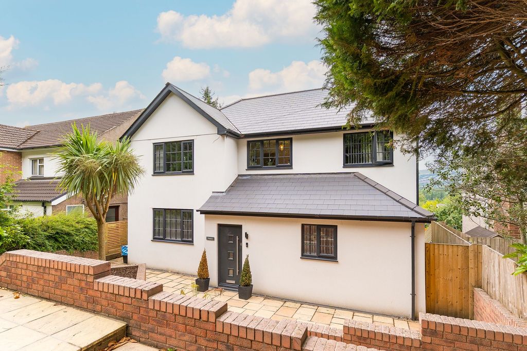 Property photo 1 of 39
