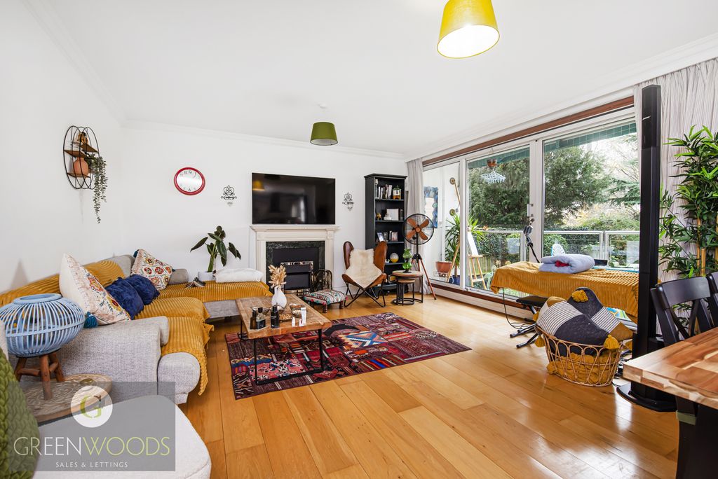 Property photo 2 of 18 Gallery