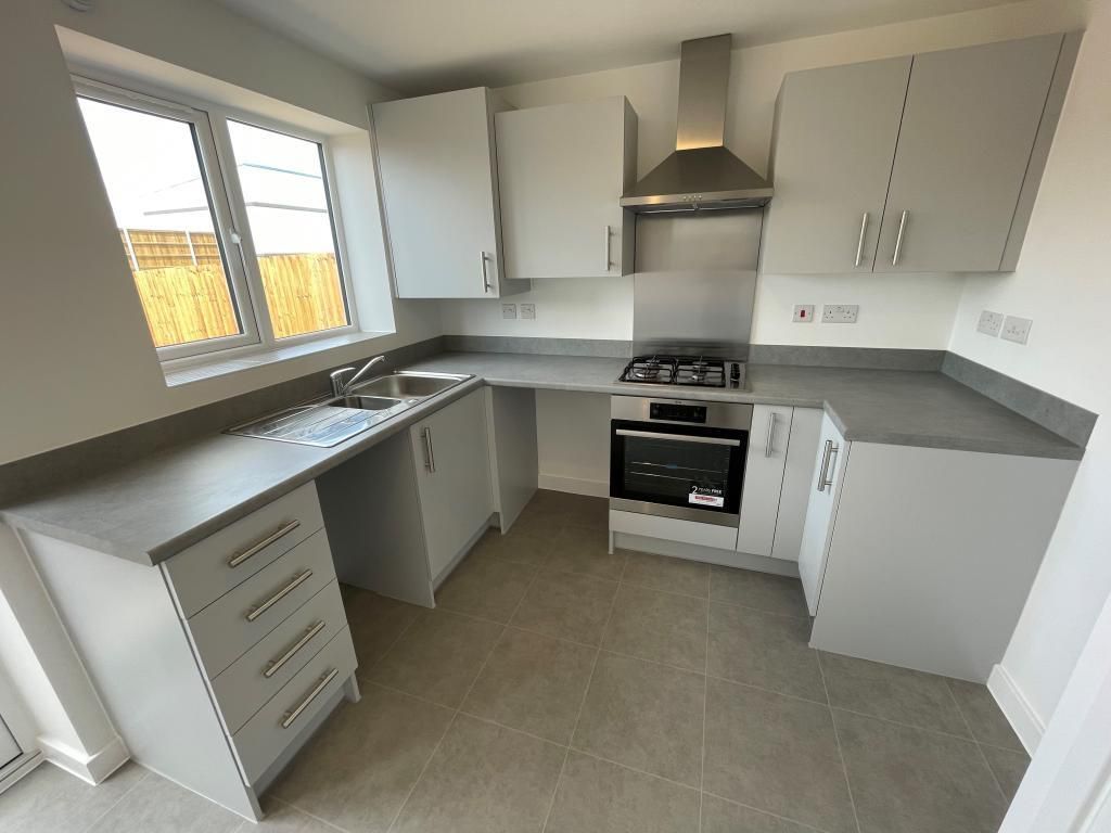 Property photo 2 of 11 21d5Bf10A26F0A75462A2c775d5Ad996.Jpg