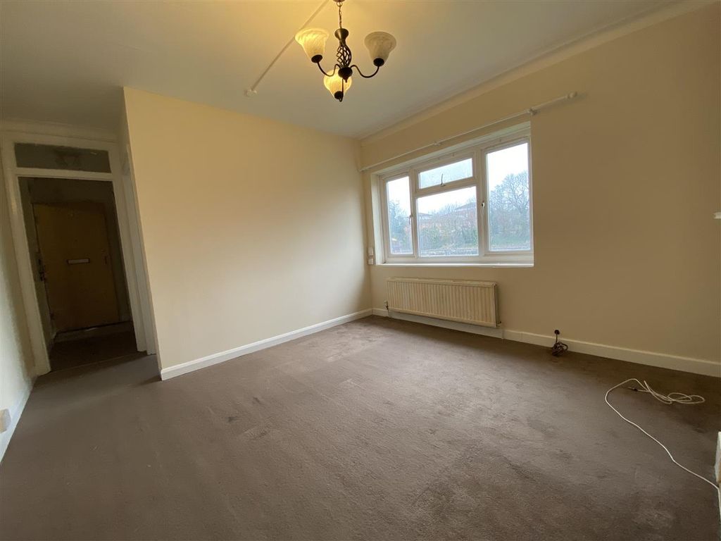 Property photo 2 of 4 Lounge