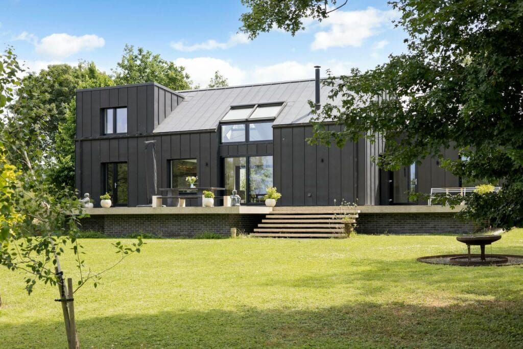 Property photo 1 of 72