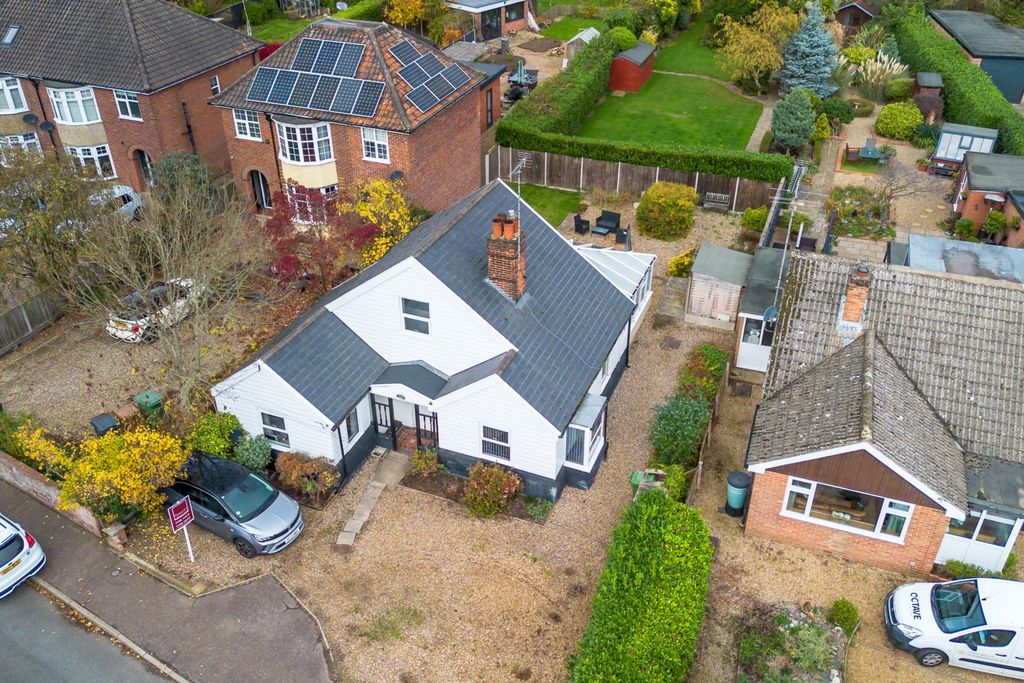 Property photo 1 of 27