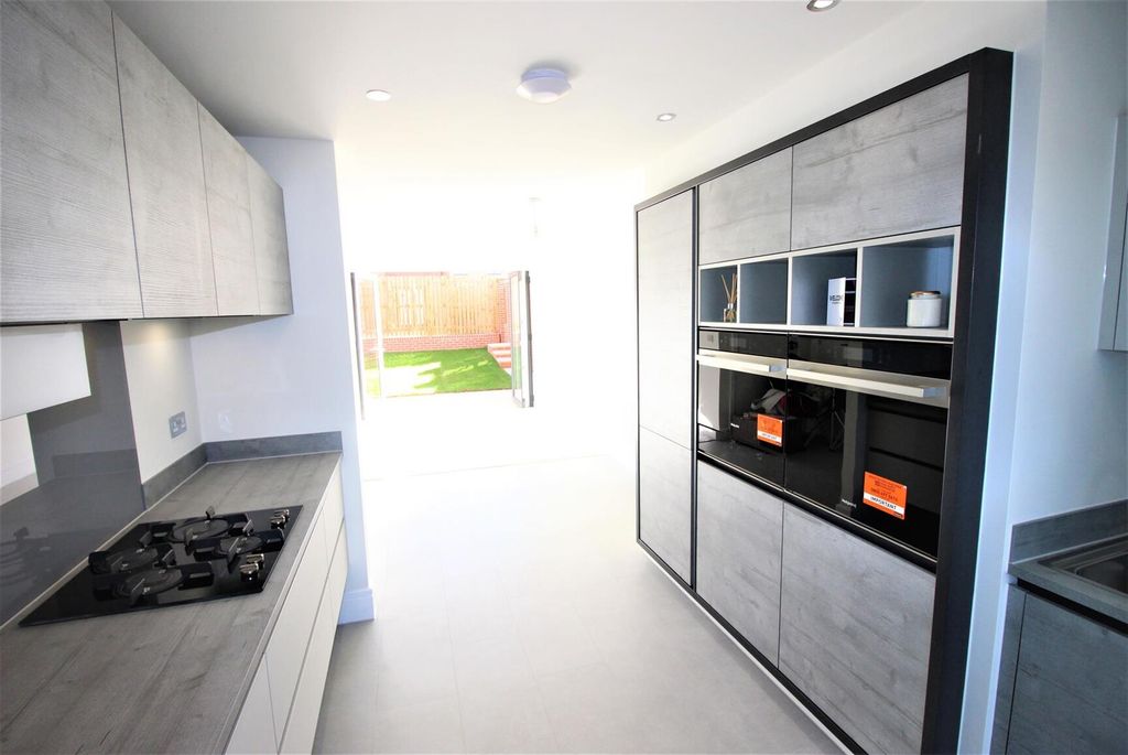 Property photo 3 of 23 16 - .Jpg