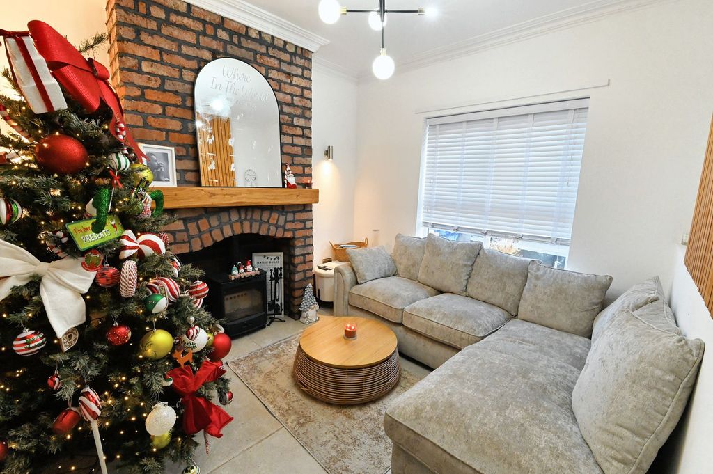 Property photo 3 of 24