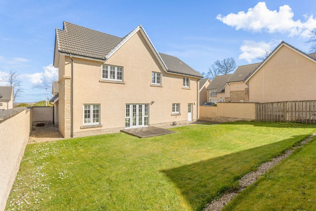 Property photo 3 of 46