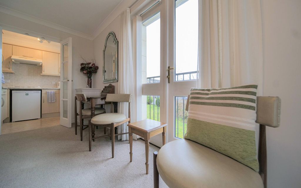 Additional image 4 of 1 bed property for saleGiffords Court, Melksham SN12