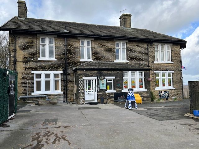 Property photo 1 of 5