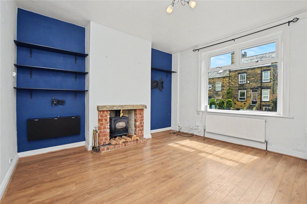 Property photo 3 of 10 Picture No. 04