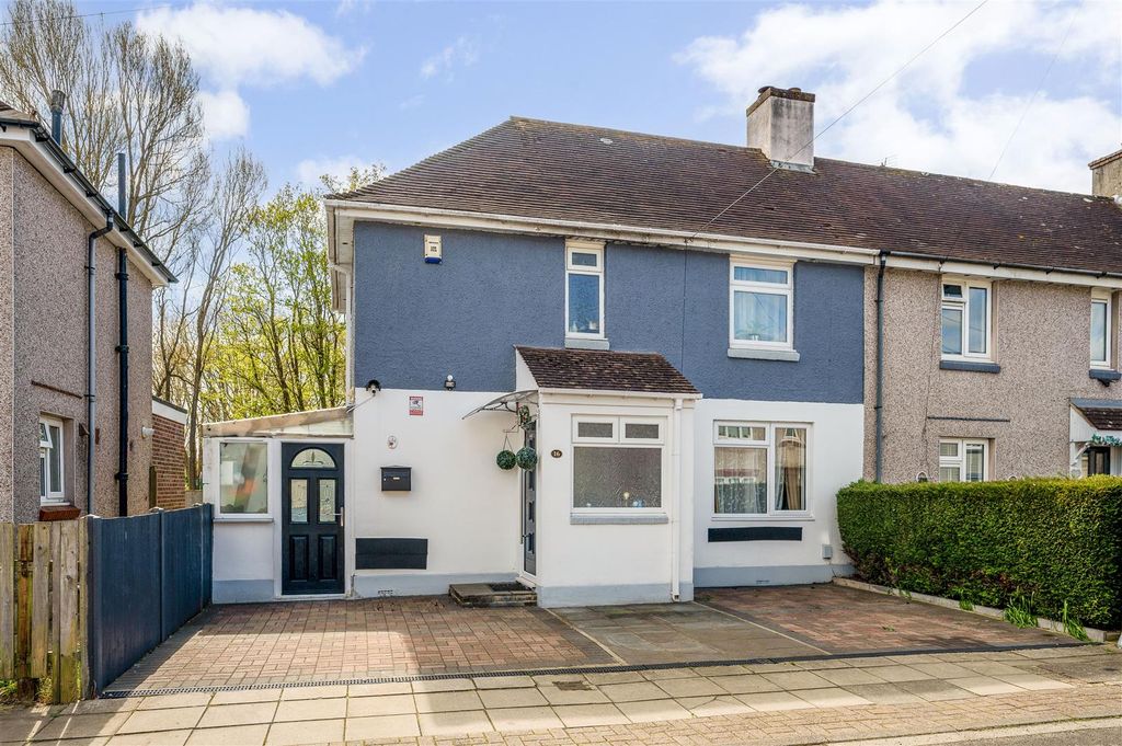 Property photo 1 of 26 Front