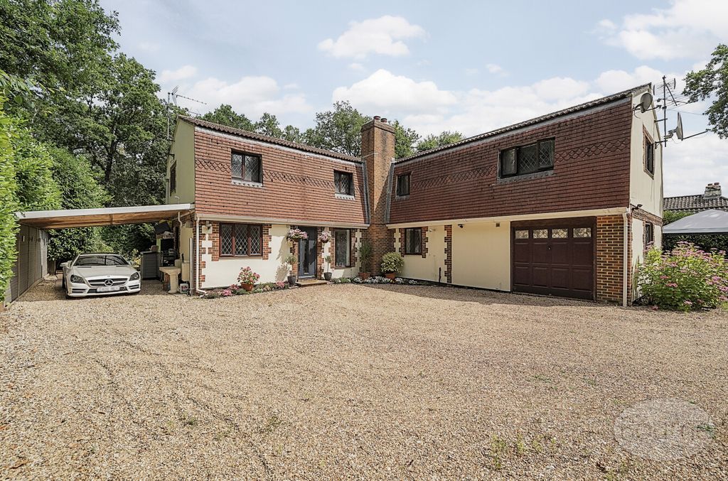 Property photo 1 of 31 7F779B26-30Db-4Be...