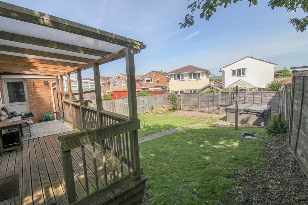 Property photo 3 of 16