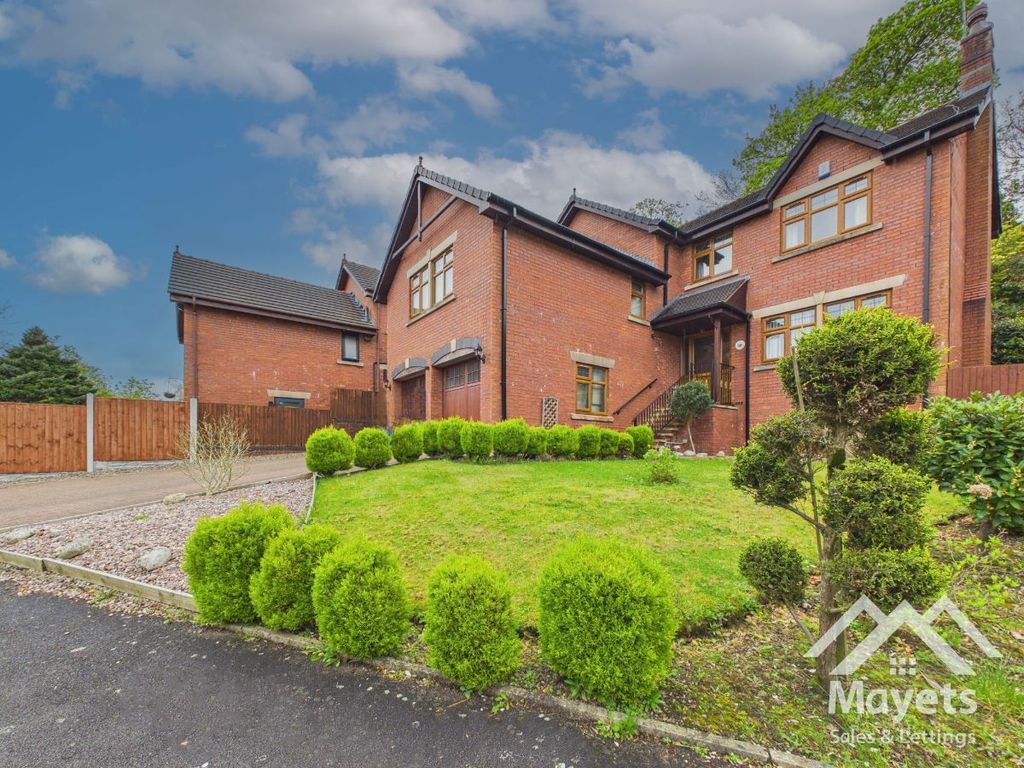 Property photo 1 of 36