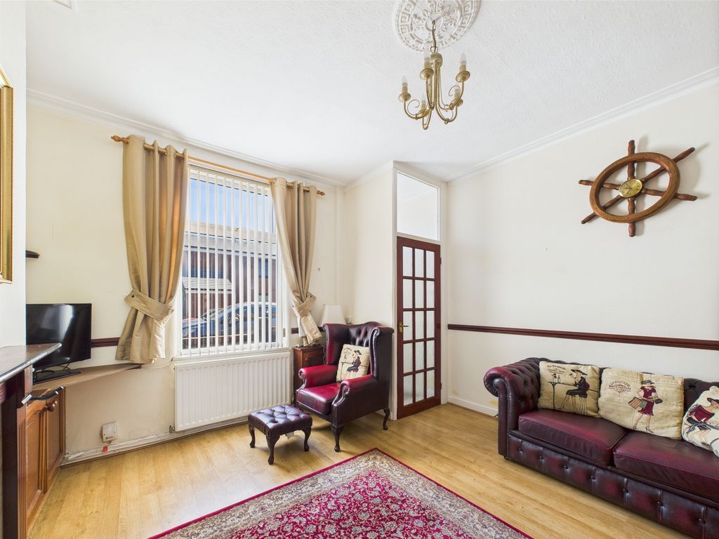 Property photo 3 of 19