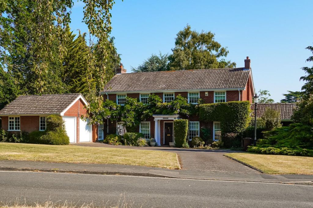 4 bed detached house for saleHome Farm Lane, Bury St. Edmunds IP33