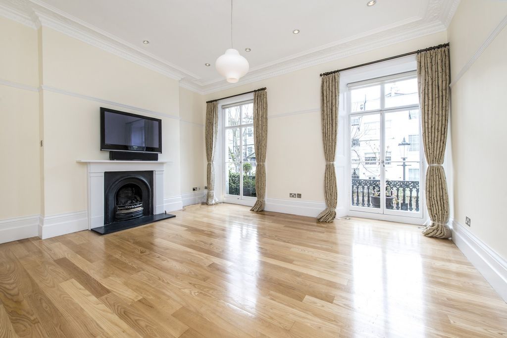 Property photo 1 of 11 Reception Room (Main)