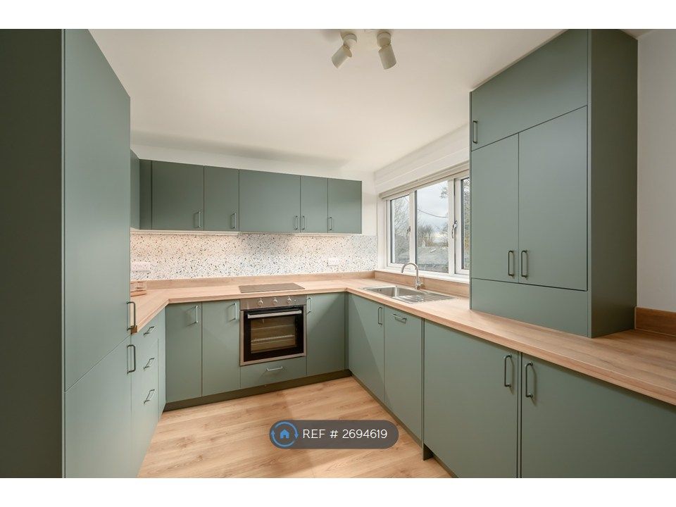 Property photo 3 of 24