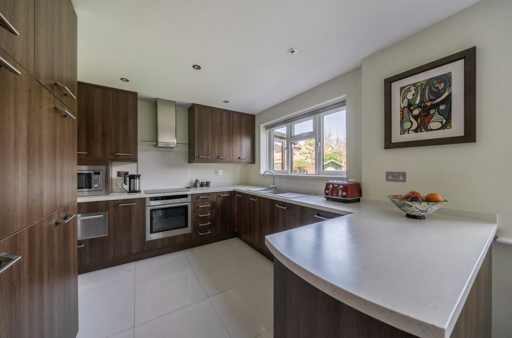 Property photo 2 of 24 1420534-8-69A9716...