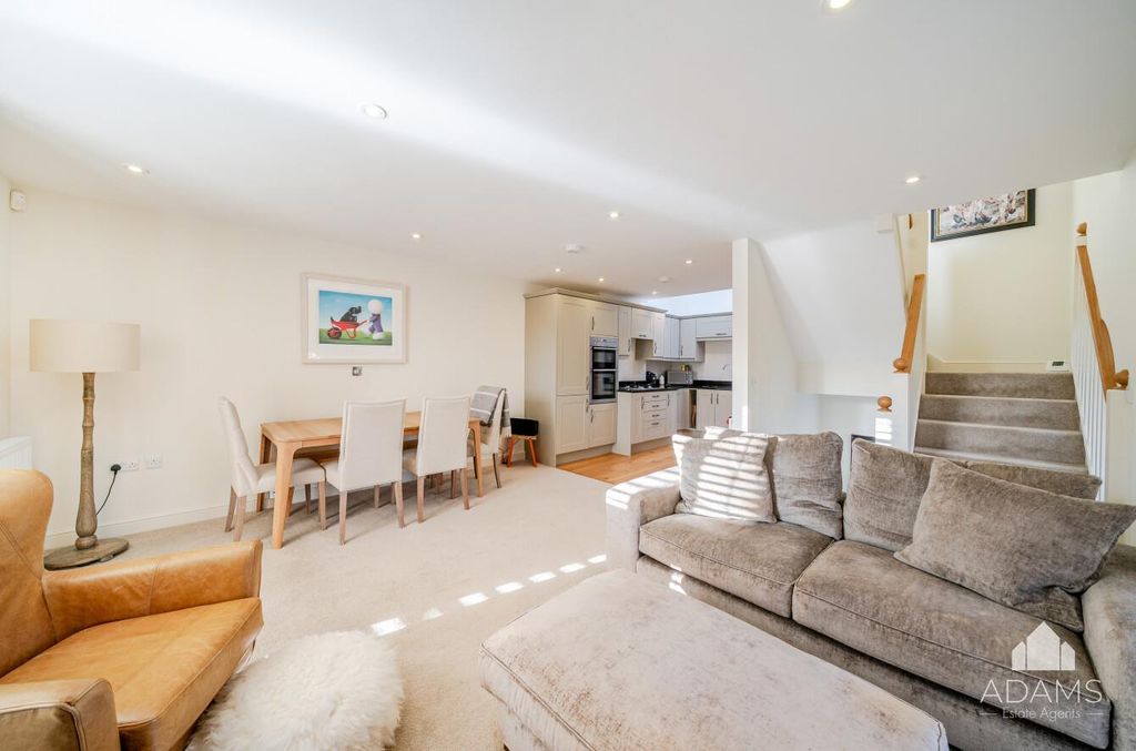 Property photo 2 of 20 Living/Dining Room/Kitchen