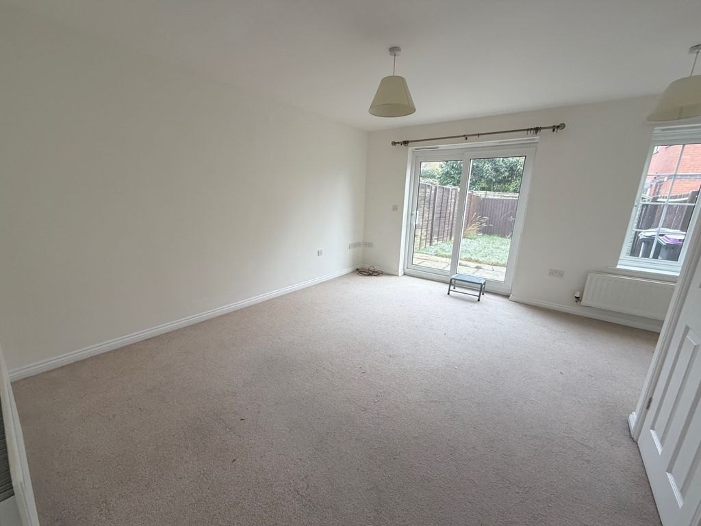 Property photo 3 of 8 Front