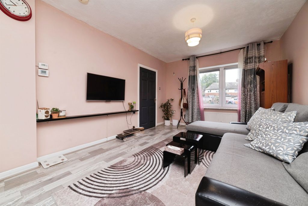 Property photo 2 of 15