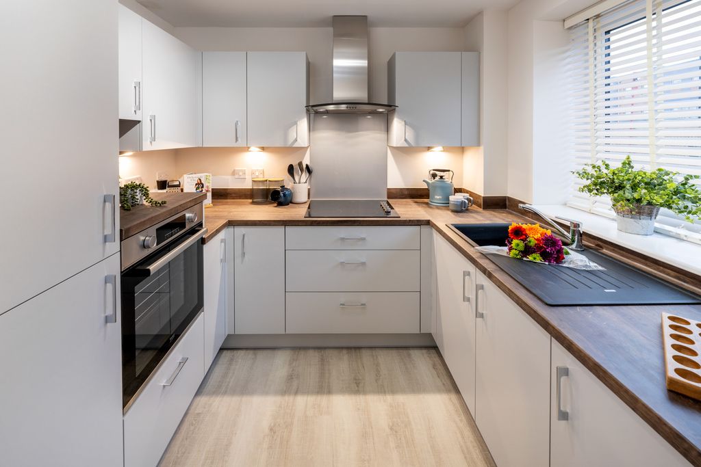 Property photo 3 of 12 Show Home Kitchen