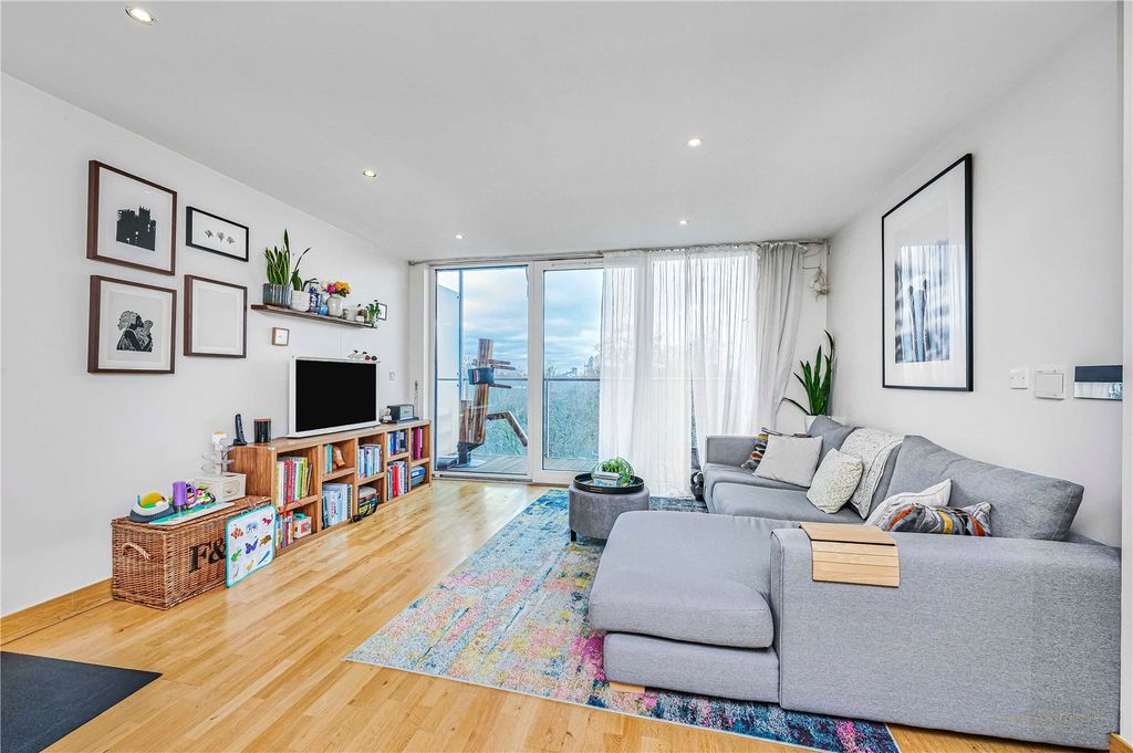 Property photo 1 of 16 Picture No. 22