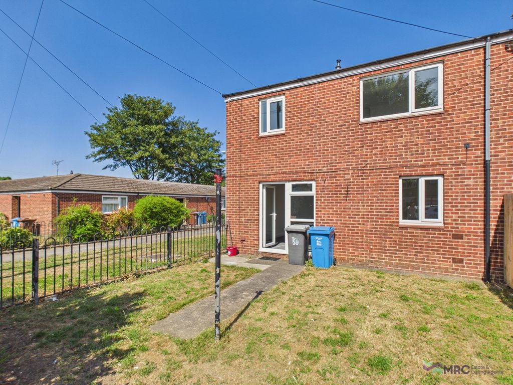 Property photo 1 of 15 2 Bed House To Let