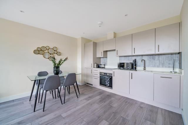 Property photo 1 of 10 Kitchen