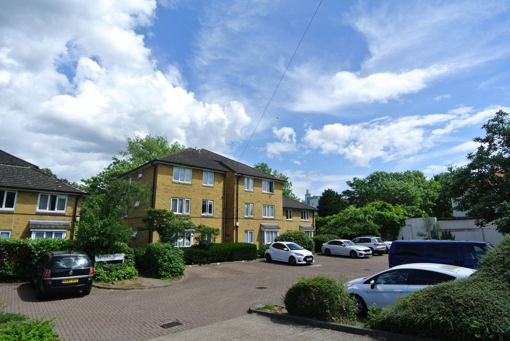 Property photo 3 of 11