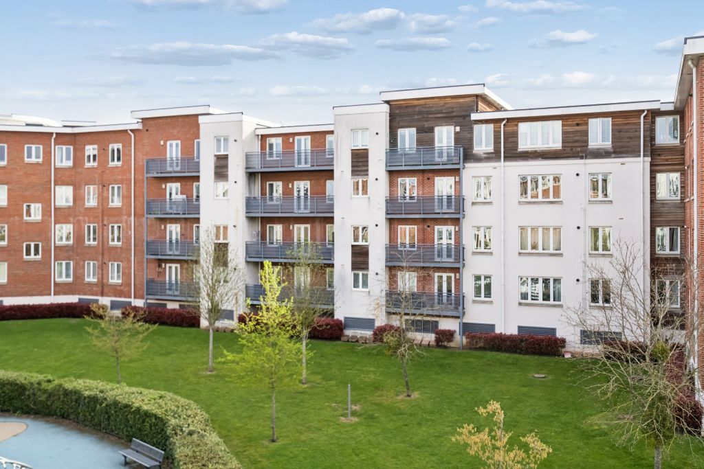 Property photo 1 of 12